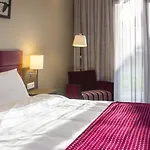 Zur Krone فندق