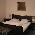 فندق Zur Krone غيتشر