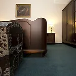 Zur Krone מלון גשר