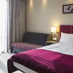 Zur Krone فندق غيتشر