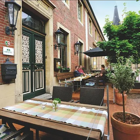 Zur Krone Hotel
