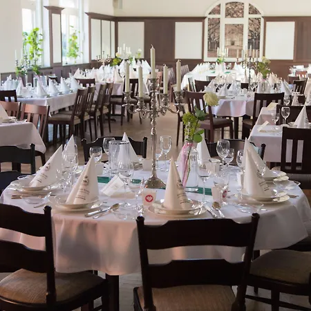 Hotel Zur Krone 3*