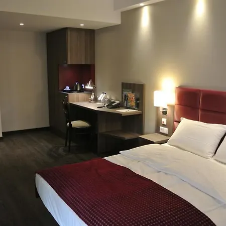 Zur Krone Hotel